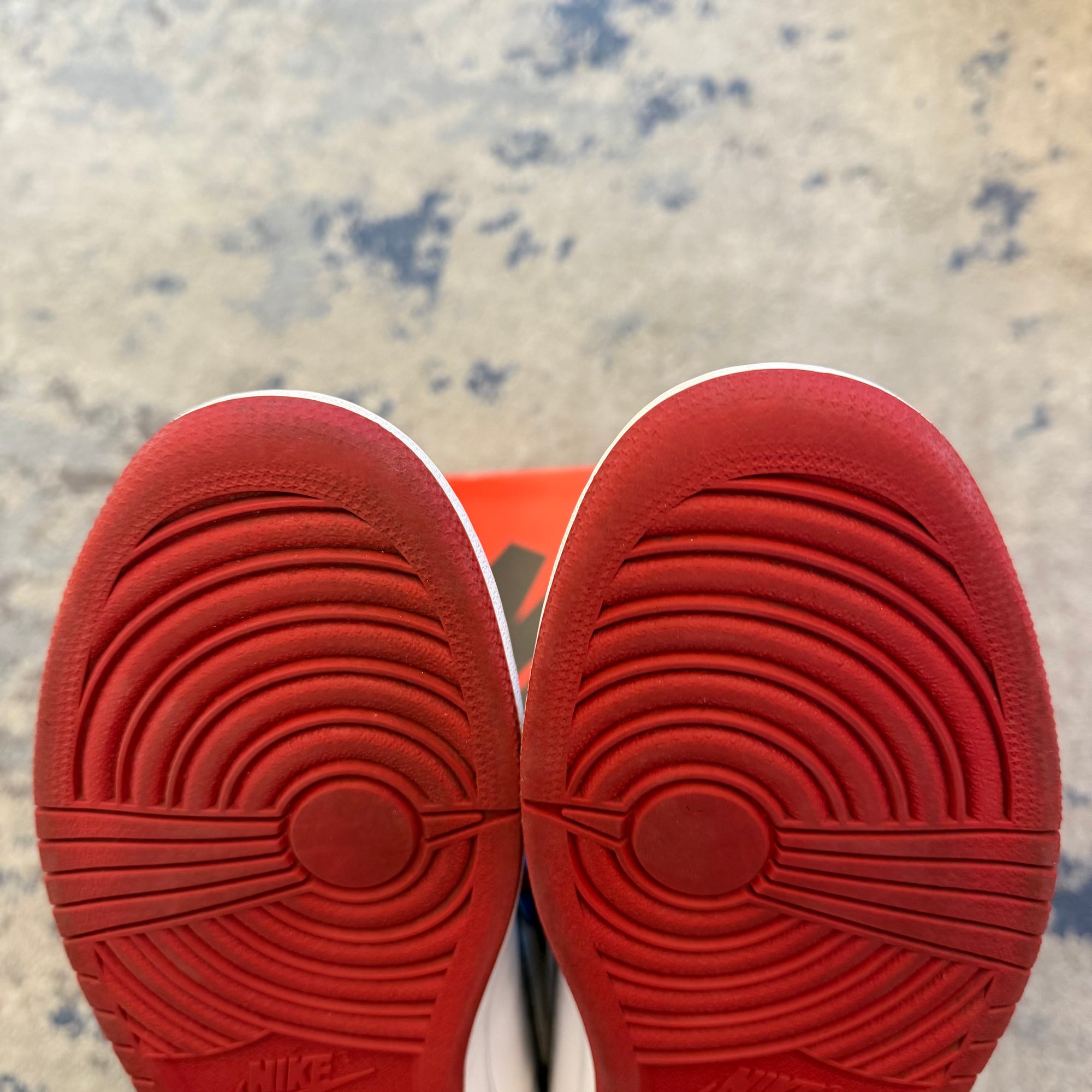 Jordan 1 Retro High Fearless UNC Chicago USED