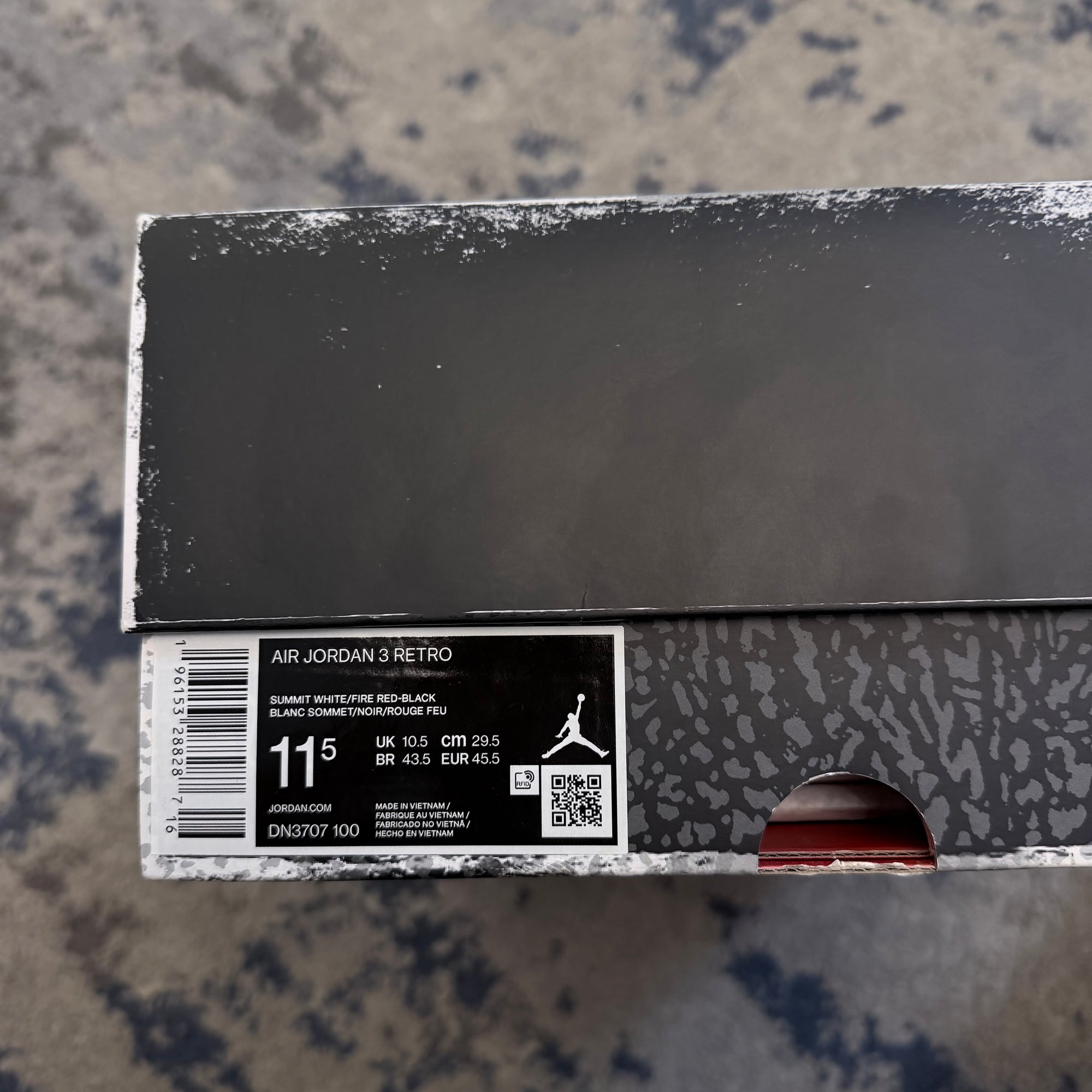 Jordan 3 White Cement Reimagined 45,5
