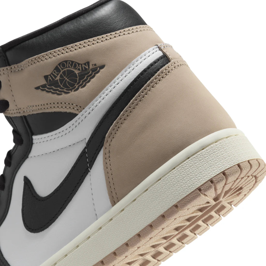 Air Jordan 1 Retro High OG Latte