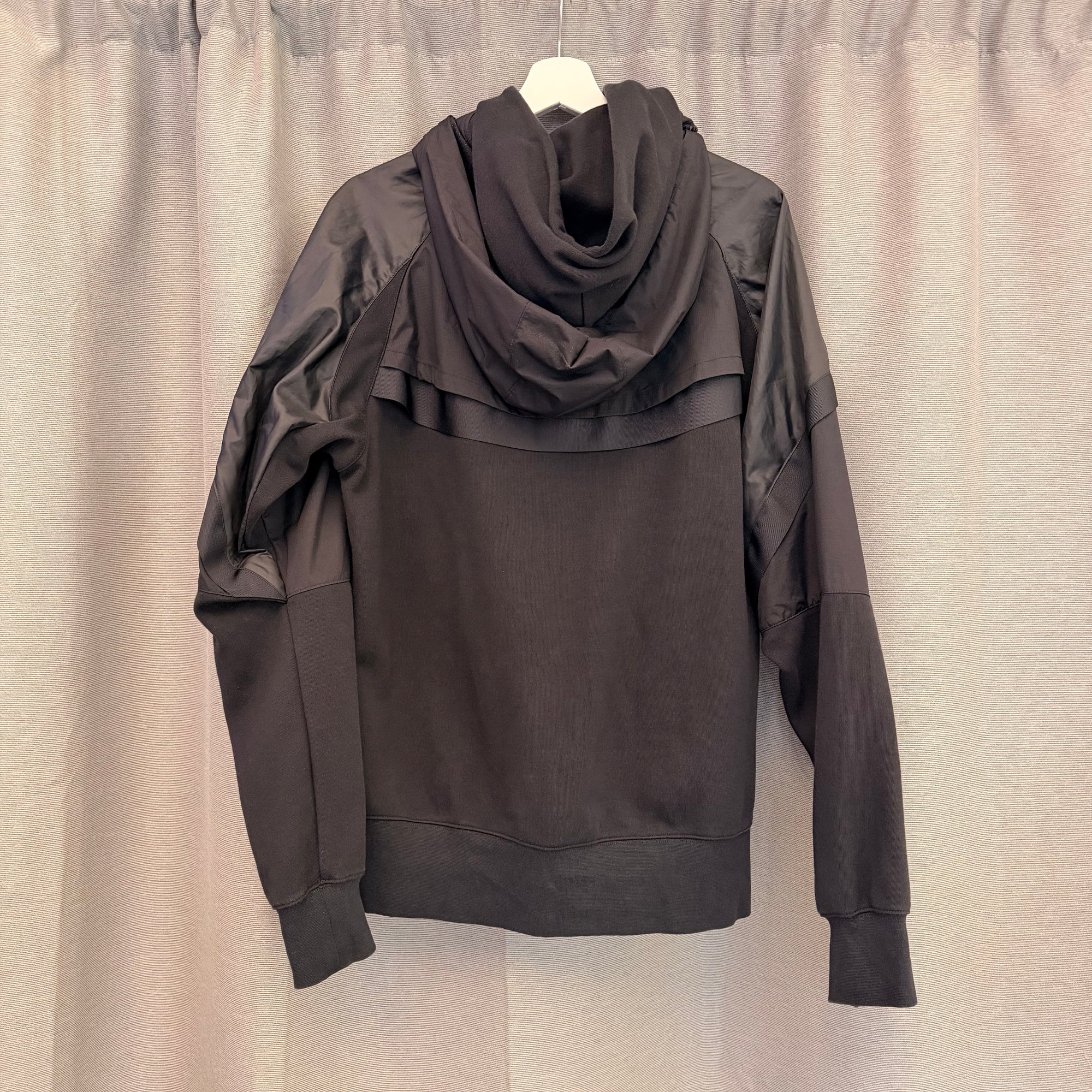 Nike x Sacai Windrunner Jacket Black USED