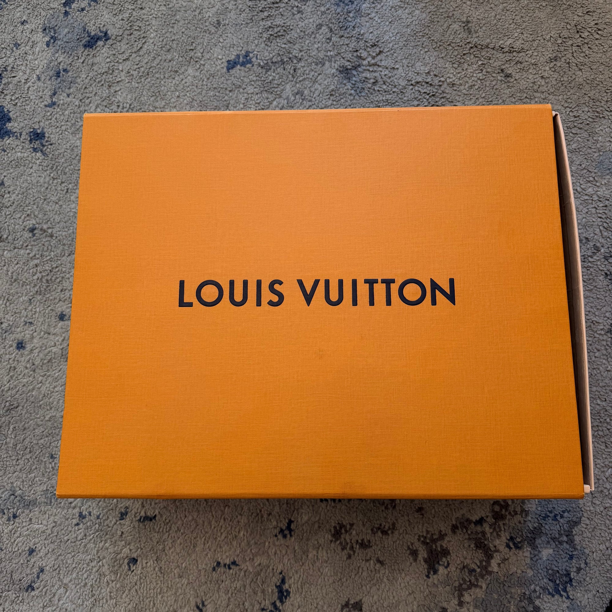 Louis Vuitton Skate Black 40 fit 41/42