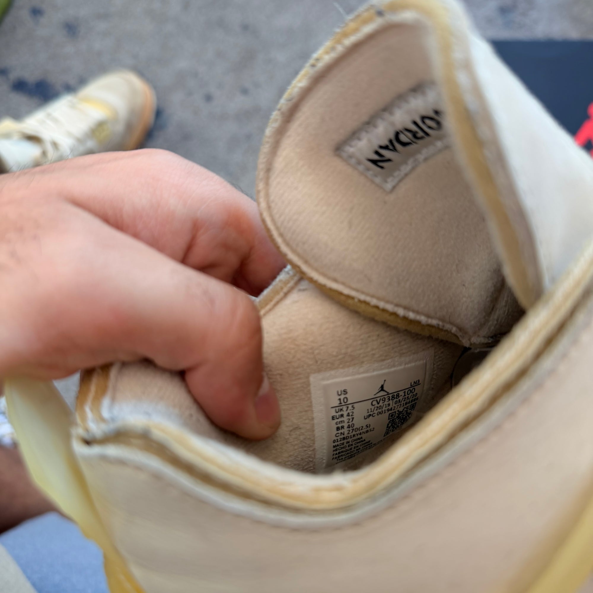 Jordan 4 x Off-White Sail 42