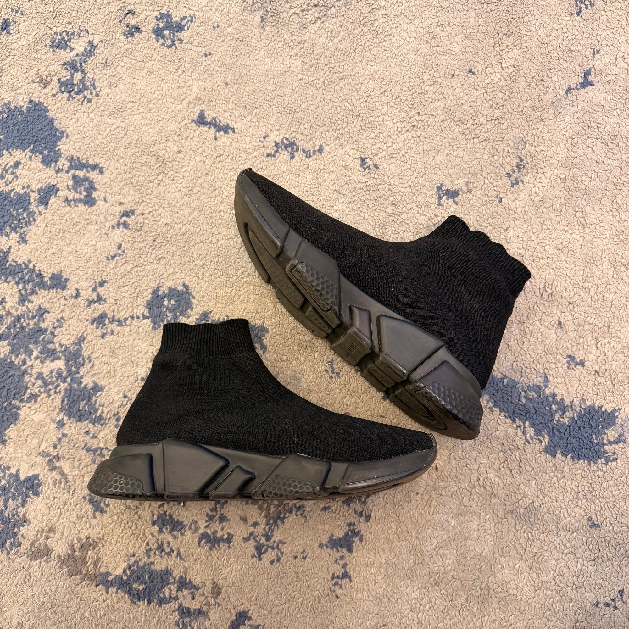 Balenciaga Speed Trainer USED