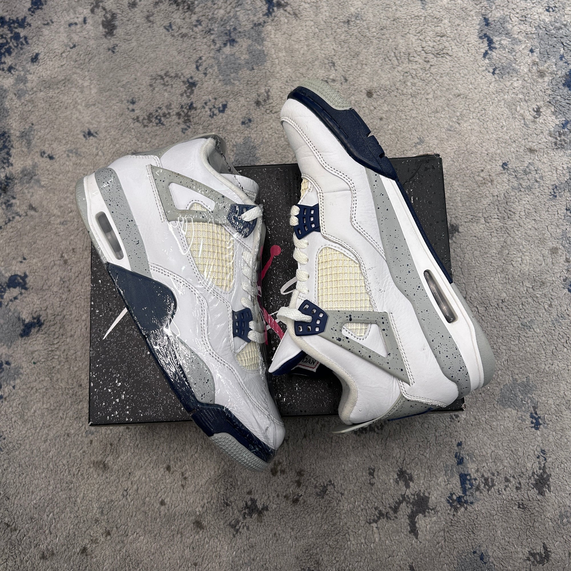 Air Jordan 4 Midnight Navy 9/10
