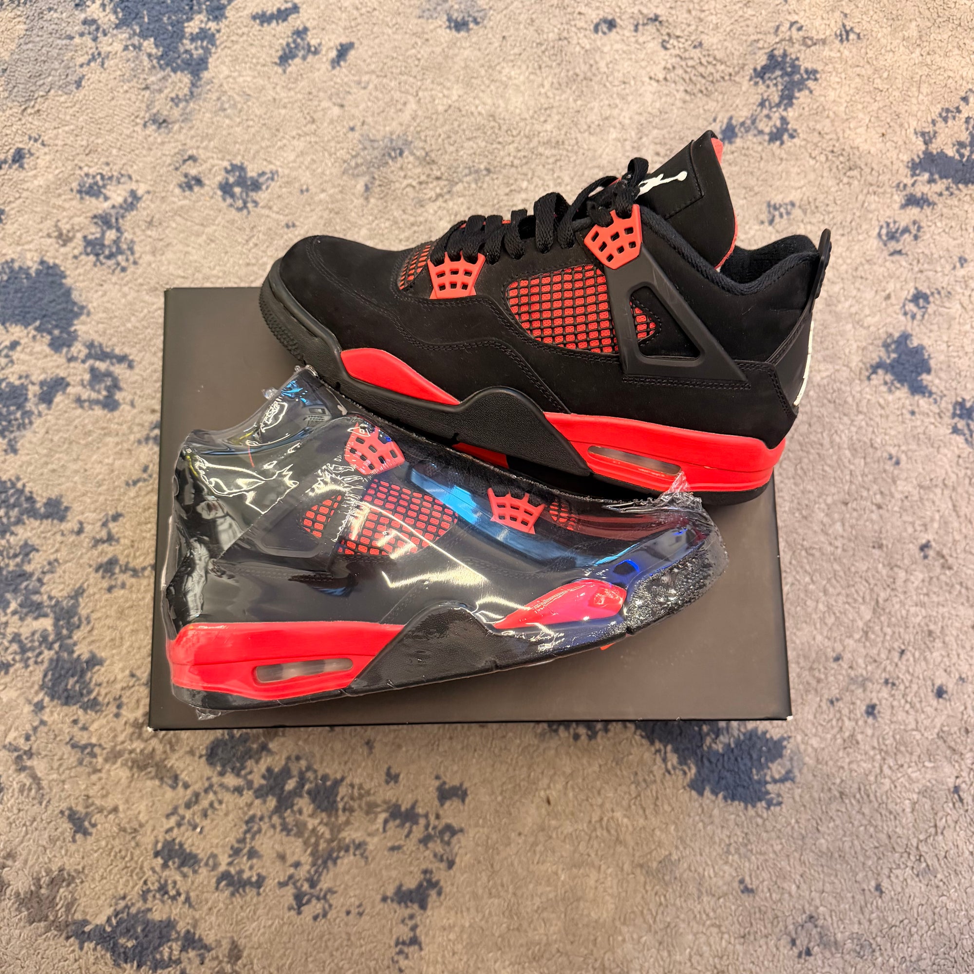 Jordan 4 Red Thunder USED