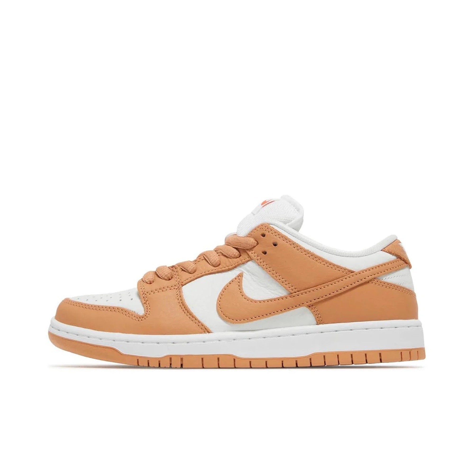 Nike SB Dunk Low Light Cognac