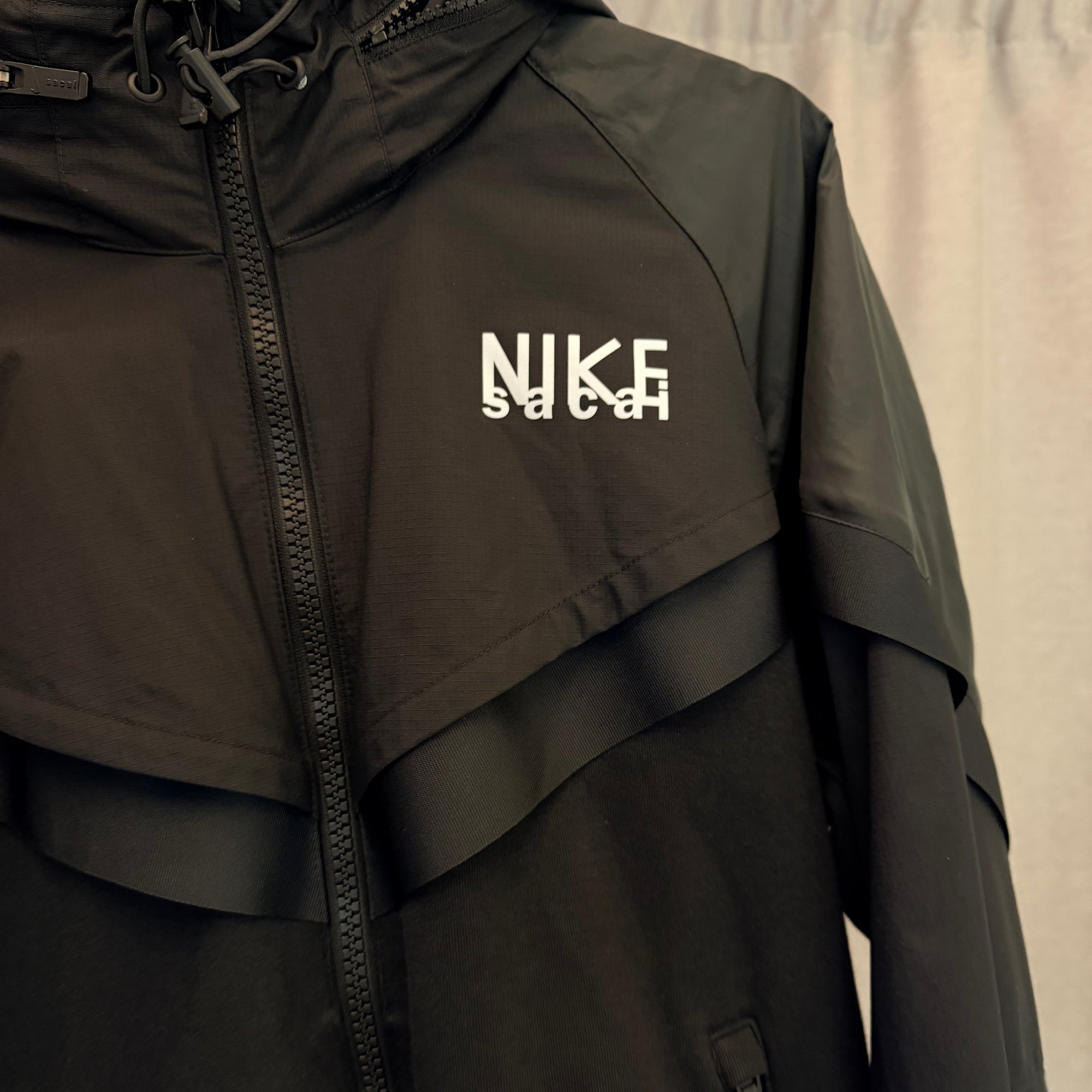Nike x Sacai Windrunner Jacket Black USED