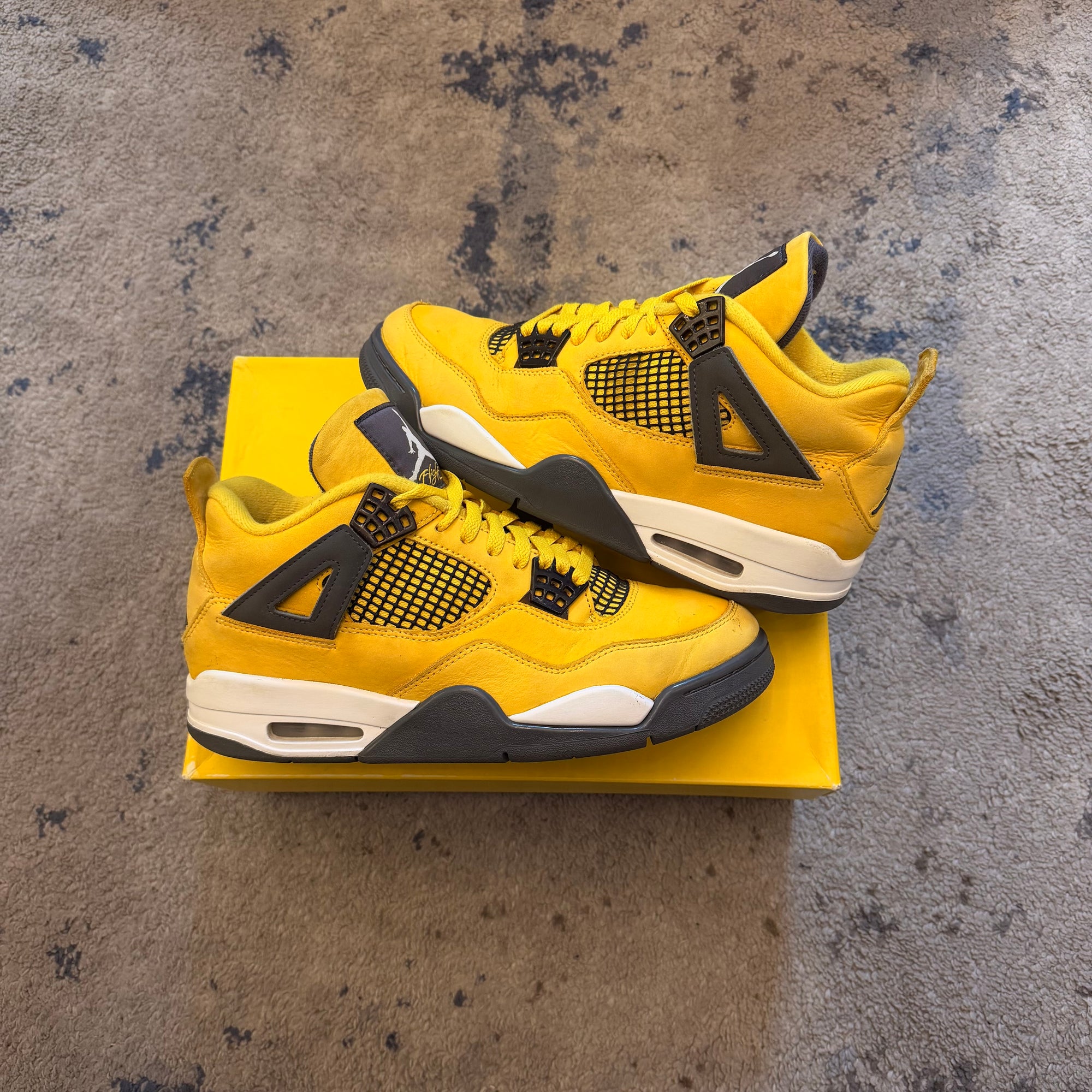 Jordan 4 Retro Tour Yellow USED