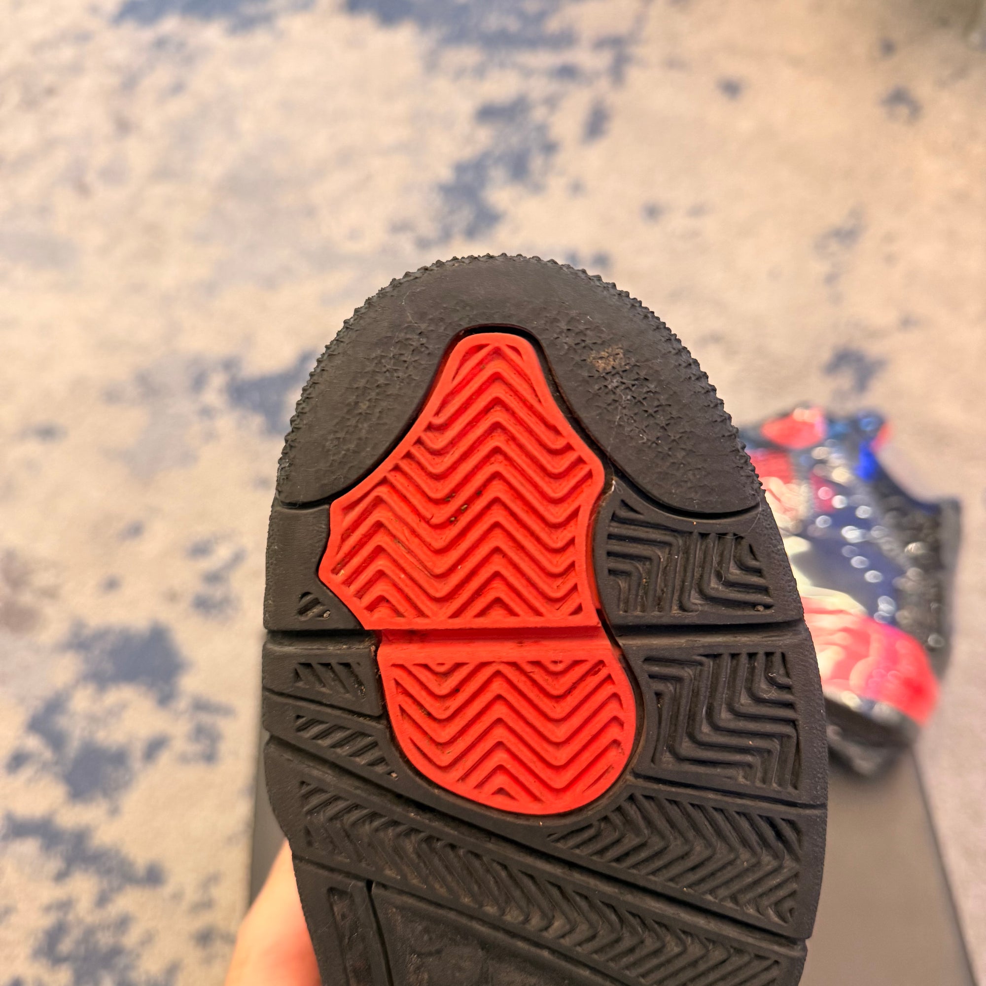 Jordan 4 Red Thunder USED