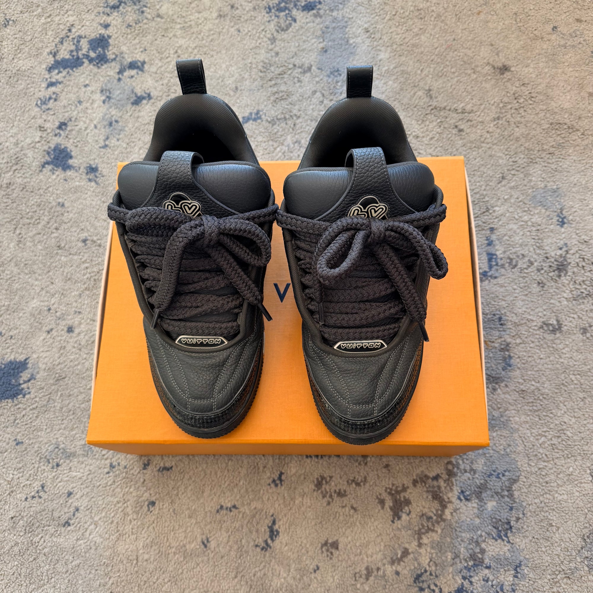 Louis Vuitton Skate Black 40 fit 41/42