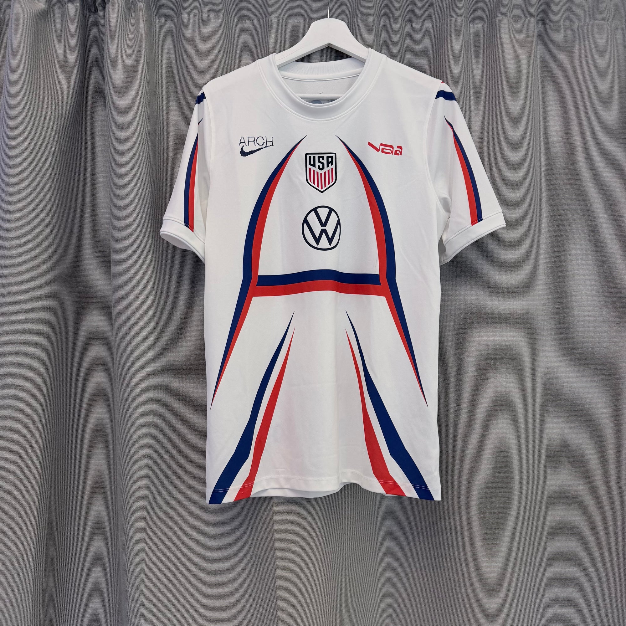 Nike USA x V.A.A. Women's Pre-
Match Top USED