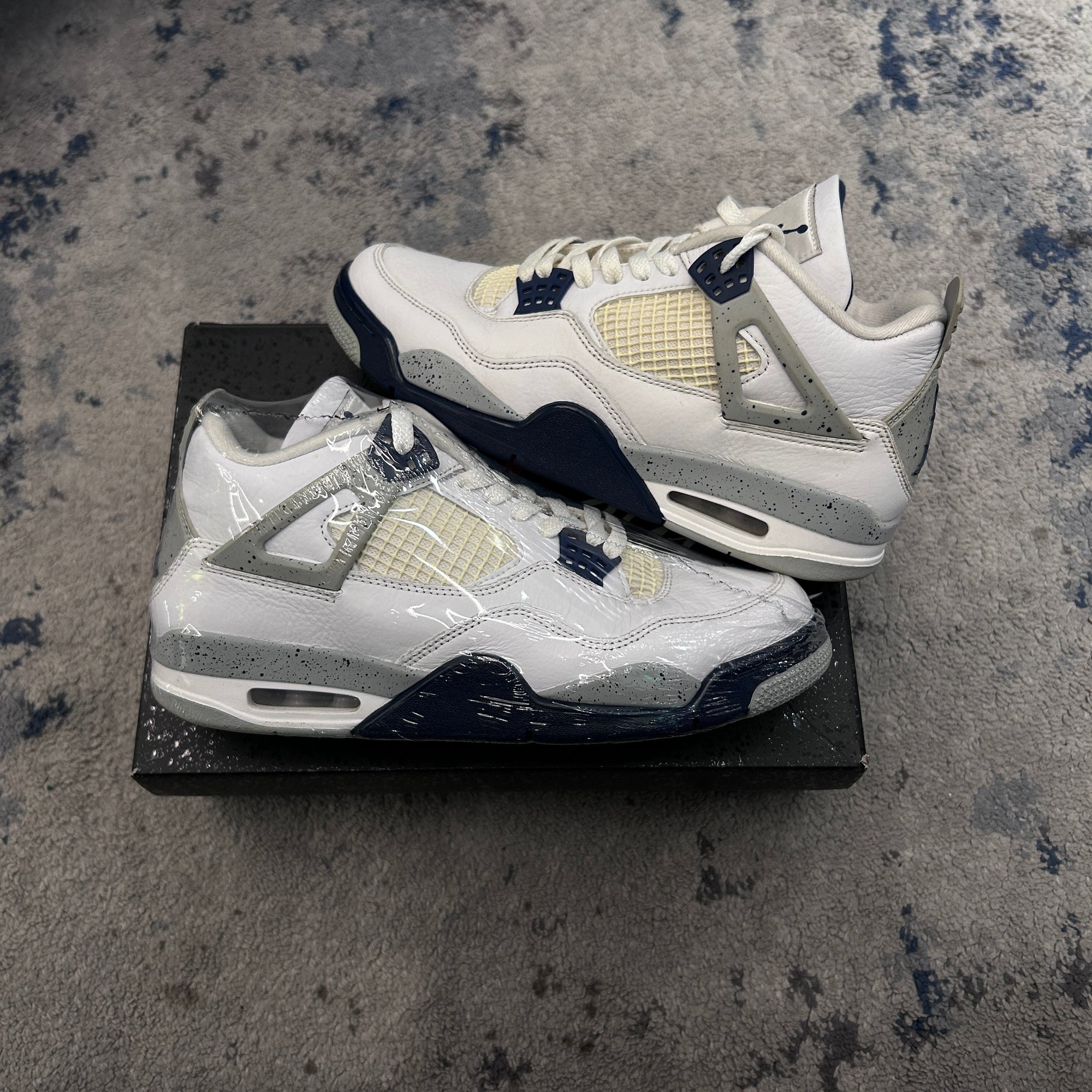 Air Jordan 4 Midnight Navy 9/10