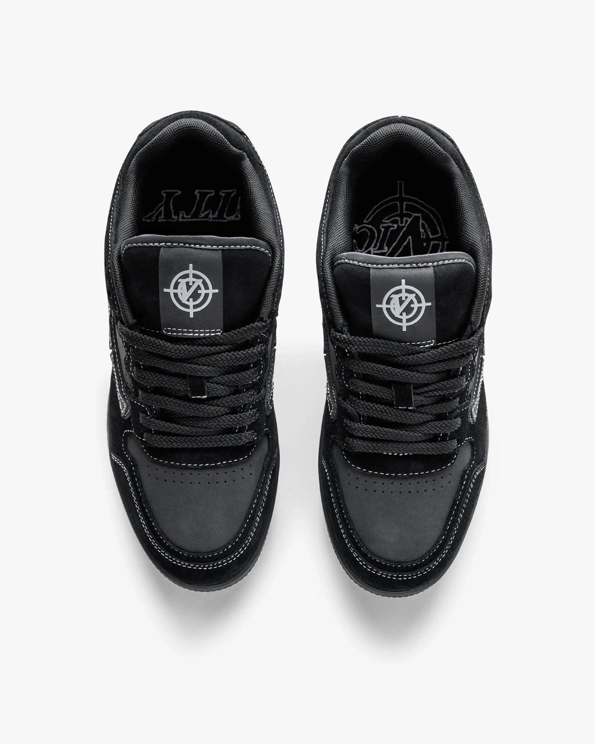 Vicinity Akimbo Low "Black Phantom"